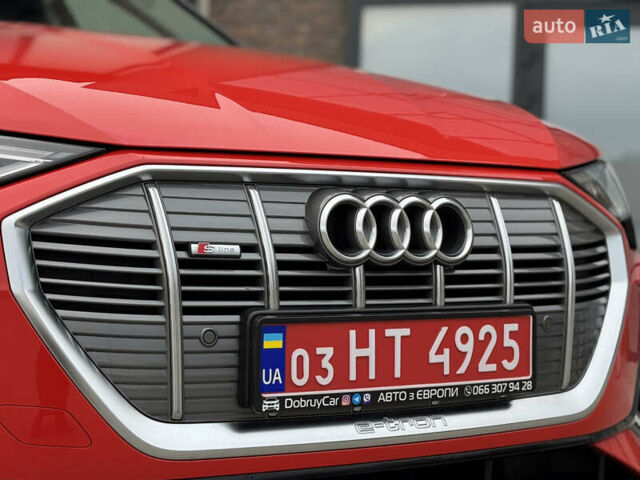 Оранжевый Ауди E-Tron, объемом двигателя 0 л и пробегом 68 тыс. км за 34800 $, фото 11 на Automoto.ua