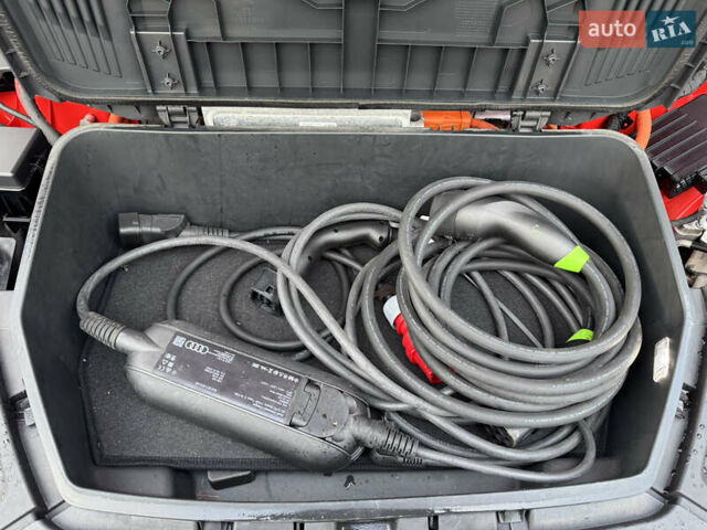 Оранжевый Ауди E-Tron, объемом двигателя 0 л и пробегом 68 тыс. км за 34800 $, фото 59 на Automoto.ua