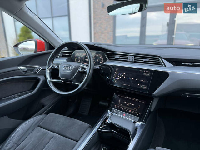 Оранжевый Ауди E-Tron, объемом двигателя 0 л и пробегом 68 тыс. км за 34800 $, фото 61 на Automoto.ua