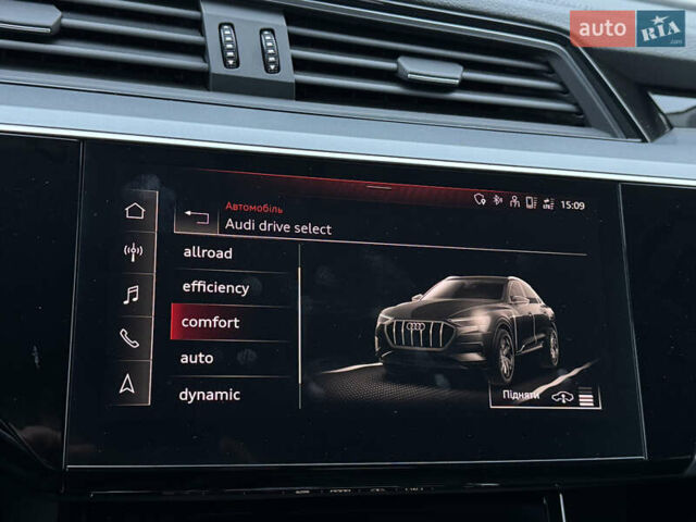 Оранжевый Ауди E-Tron, объемом двигателя 0 л и пробегом 68 тыс. км за 34800 $, фото 91 на Automoto.ua