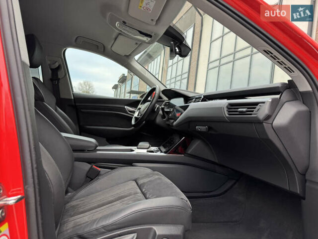 Оранжевый Ауди E-Tron, объемом двигателя 0 л и пробегом 68 тыс. км за 34800 $, фото 74 на Automoto.ua