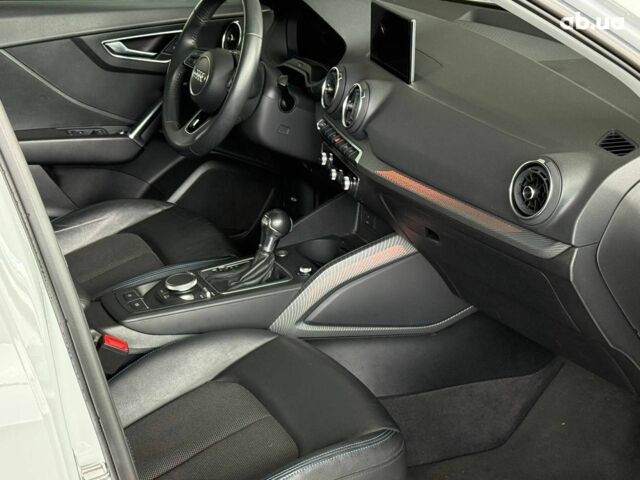 Белый Ауди Ку2, объемом двигателя 0 л и пробегом 60 тыс. км за 18490 $, фото 16 на Automoto.ua