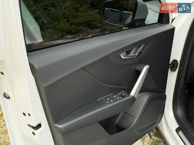 Белый Ауди Ку2, объемом двигателя 1.5 л и пробегом 19 тыс. км за 30900 $, фото 46 на Automoto.ua