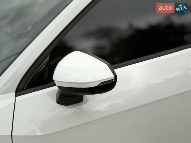 Белый Ауди Ку2, объемом двигателя 1.5 л и пробегом 19 тыс. км за 30900 $, фото 25 на Automoto.ua