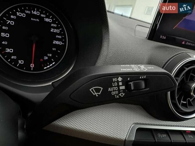 Білий Ауді Ку2, об'ємом двигуна 1.5 л та пробігом 14 тис. км за 28900 $, фото 22 на Automoto.ua