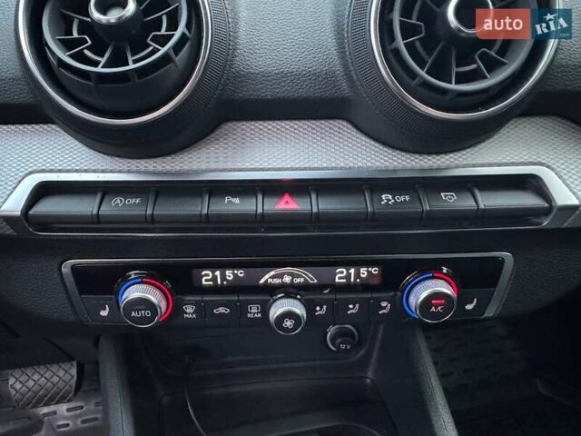 Черный Ауди Ку2, объемом двигателя 1.4 л и пробегом 15 тыс. км за 27000 $, фото 40 на Automoto.ua