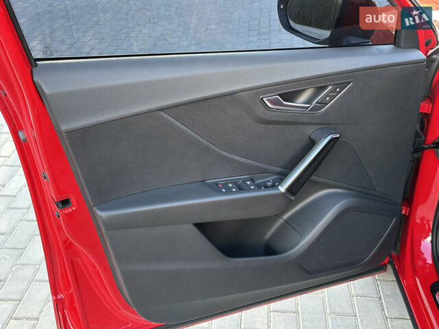 Красный Ауди Ку2, объемом двигателя 1.4 л и пробегом 60 тыс. км за 19999 $, фото 25 на Automoto.ua