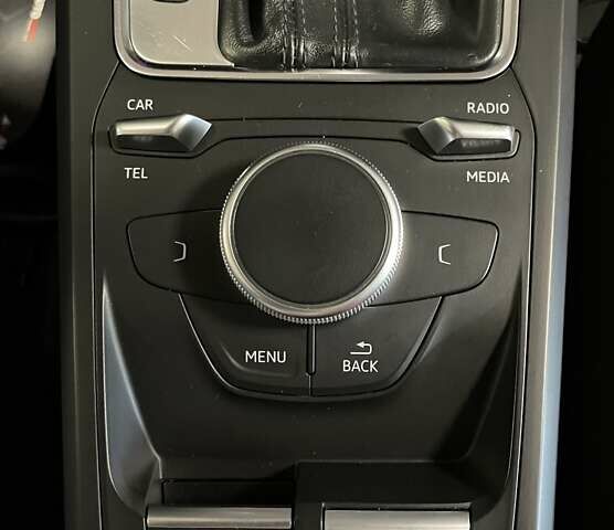 Красный Ауди Ку2, объемом двигателя 1.4 л и пробегом 73 тыс. км за 21700 $, фото 67 на Automoto.ua