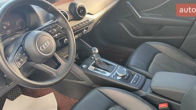 Червоний Ауді Ку2, об'ємом двигуна 0 л та пробігом 30 тис. км за 17500 $, фото 9 на Automoto.ua