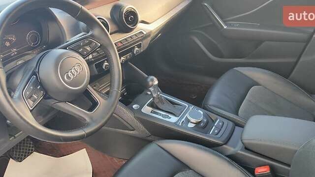 Червоний Ауді Ку2, об'ємом двигуна 0 л та пробігом 30 тис. км за 19000 $, фото 9 на Automoto.ua