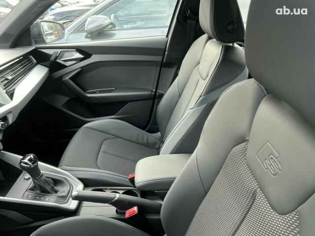 Ауди Ку2, объемом двигателя 2 л и пробегом 4 тыс. км за 43255 $, фото 24 на Automoto.ua