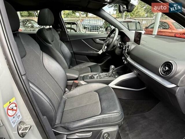 Сірий Ауді Ку2, об'ємом двигуна 2 л та пробігом 95 тис. км за 27500 $, фото 5 на Automoto.ua