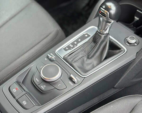 Оранжевый Ауди Ку2, объемом двигателя 1.4 л и пробегом 161 тыс. км за 19500 $, фото 20 на Automoto.ua