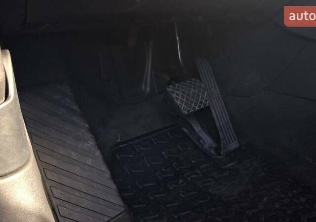 Белый Ауди Ку3, объемом двигателя 2 л и пробегом 272 тыс. км за 15499 $, фото 11 на Automoto.ua