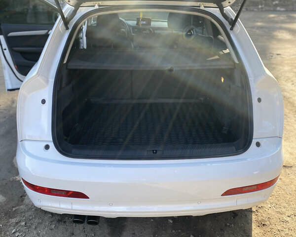 Белый Ауди Ку3, объемом двигателя 1.97 л и пробегом 204 тыс. км за 16500 $, фото 18 на Automoto.ua