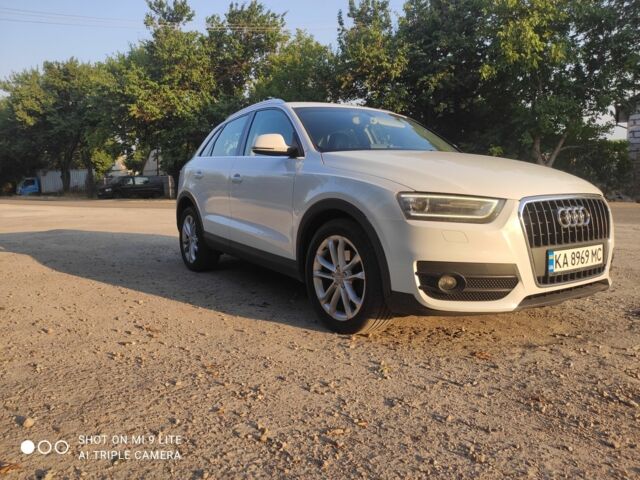 Білий Ауді Ку3, об'ємом двигуна 2 л та пробігом 250 тис. км за 10000 $, фото 1 на Automoto.ua