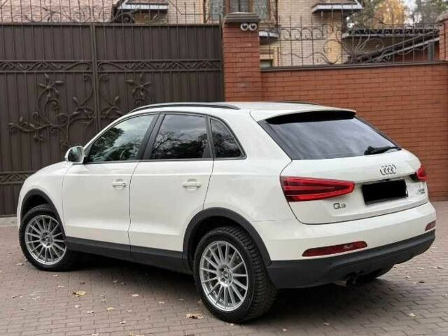 Белый Ауди Ку3, объемом двигателя 2 л и пробегом 104 тыс. км за 9000 $, фото 3 на Automoto.ua