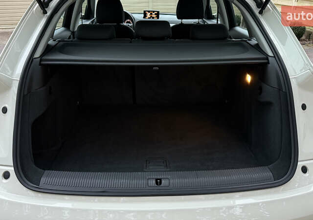 Білий Ауді Ку3, об'ємом двигуна 2 л та пробігом 205 тис. км за 16700 $, фото 24 на Automoto.ua