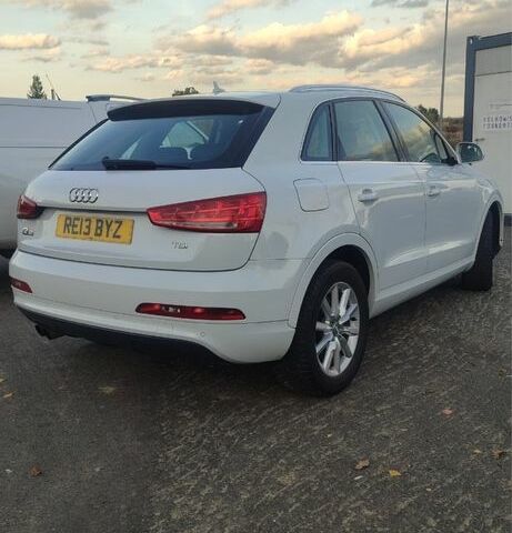 Білий Ауді Ку3, об'ємом двигуна 2 л та пробігом 243 тис. км за 6300 $, фото 3 на Automoto.ua