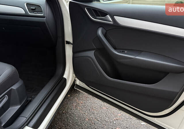 Білий Ауді Ку3, об'ємом двигуна 2 л та пробігом 205 тис. км за 16700 $, фото 28 на Automoto.ua