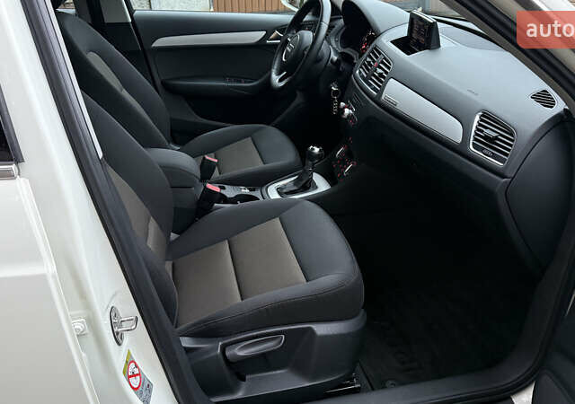 Білий Ауді Ку3, об'ємом двигуна 2 л та пробігом 205 тис. км за 16700 $, фото 25 на Automoto.ua