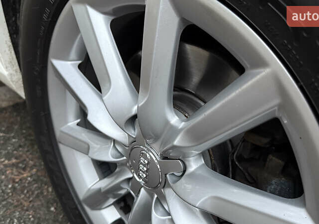 Білий Ауді Ку3, об'ємом двигуна 2 л та пробігом 205 тис. км за 16700 $, фото 15 на Automoto.ua