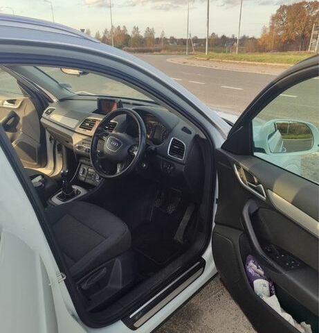 Білий Ауді Ку3, об'ємом двигуна 2 л та пробігом 243 тис. км за 6300 $, фото 14 на Automoto.ua