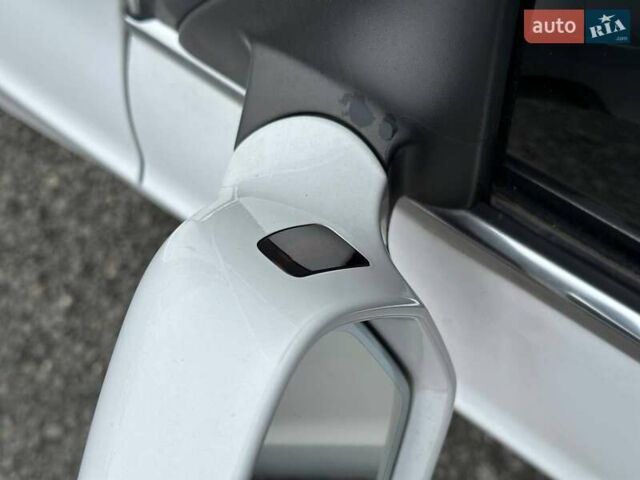 Белый Ауди Ку3, объемом двигателя 1.98 л и пробегом 205 тыс. км за 11200 $, фото 17 на Automoto.ua