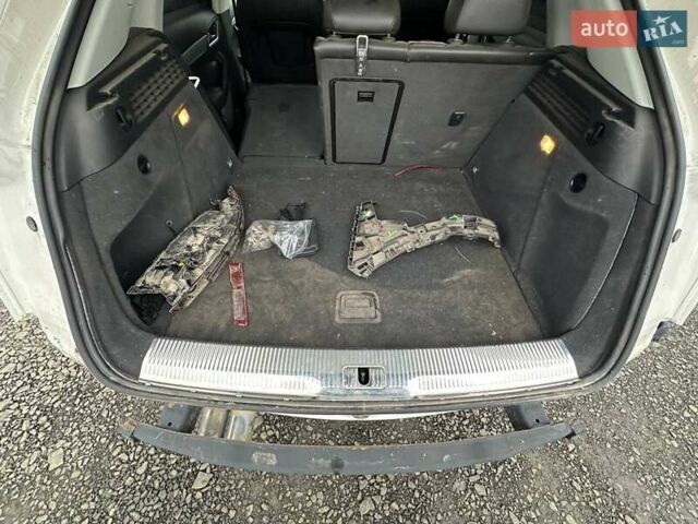 Белый Ауди Ку3, объемом двигателя 1.98 л и пробегом 205 тыс. км за 11200 $, фото 18 на Automoto.ua