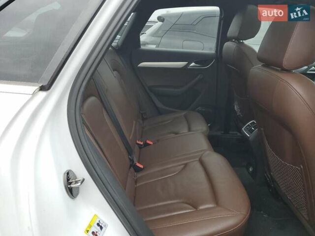 Белый Ауди Ку3, объемом двигателя 2 л и пробегом 111 тыс. км за 2900 $, фото 10 на Automoto.ua