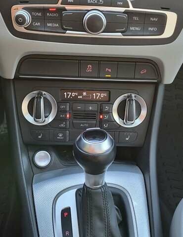 Белый Ауди Ку3, объемом двигателя 2 л и пробегом 218 тыс. км за 16550 $, фото 15 на Automoto.ua