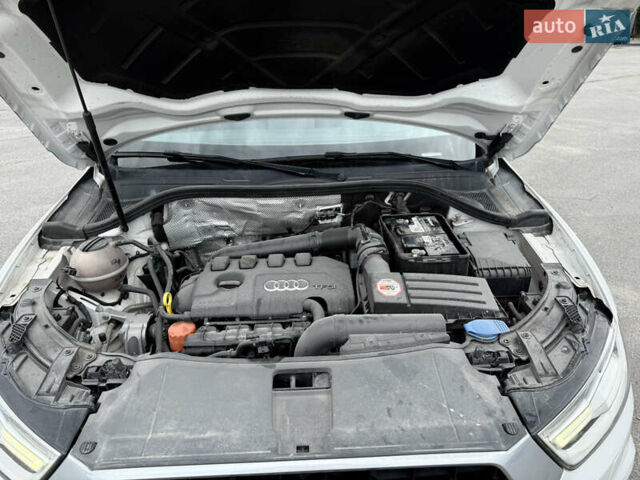 Белый Ауди Ку3, объемом двигателя 2 л и пробегом 127 тыс. км за 15700 $, фото 16 на Automoto.ua