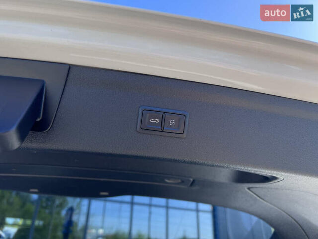 Белый Ауди Ку3, объемом двигателя 1.98 л и пробегом 210 тыс. км за 14990 $, фото 51 на Automoto.ua