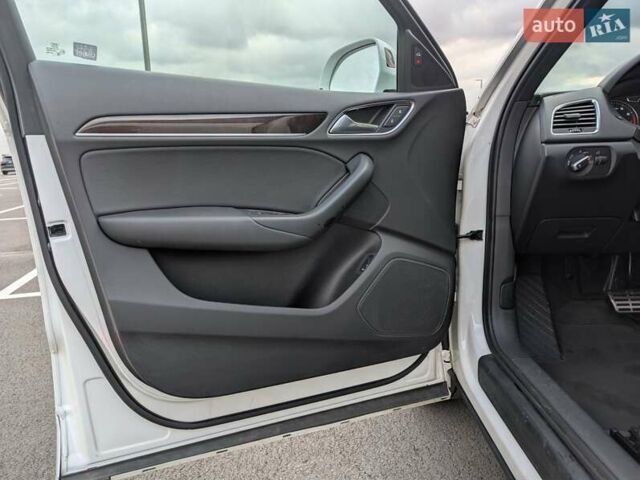 Белый Ауди Ку3, объемом двигателя 2 л и пробегом 263 тыс. км за 14400 $, фото 10 на Automoto.ua