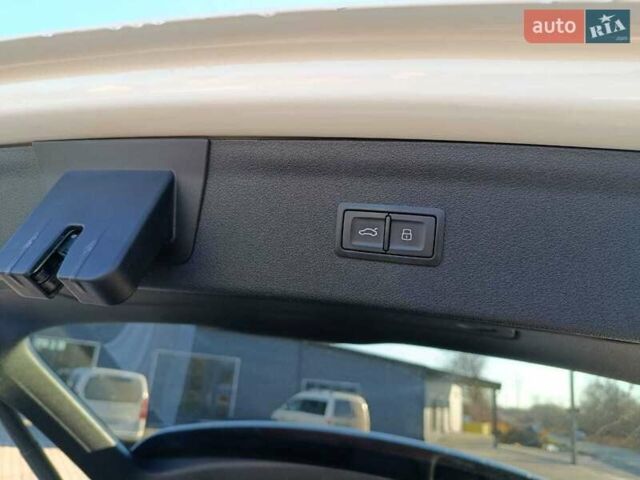 Белый Ауди Ку3, объемом двигателя 1.98 л и пробегом 108 тыс. км за 15700 $, фото 11 на Automoto.ua