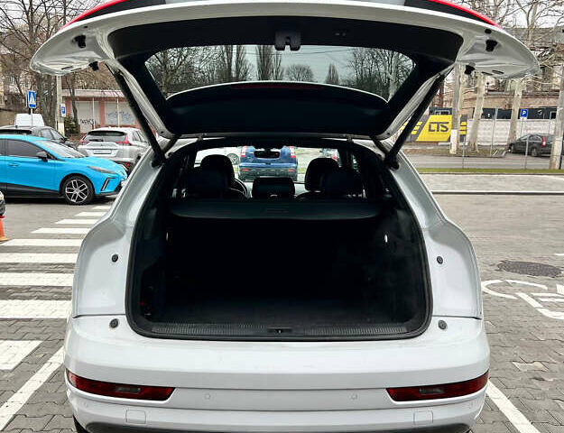 Белый Ауди Ку3, объемом двигателя 1.98 л и пробегом 123 тыс. км за 14000 $, фото 35 на Automoto.ua