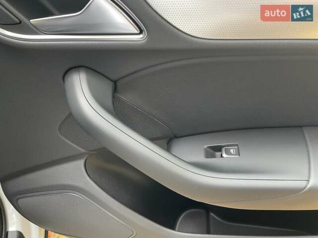 Белый Ауди Ку3, объемом двигателя 1.98 л и пробегом 119 тыс. км за 17300 $, фото 74 на Automoto.ua