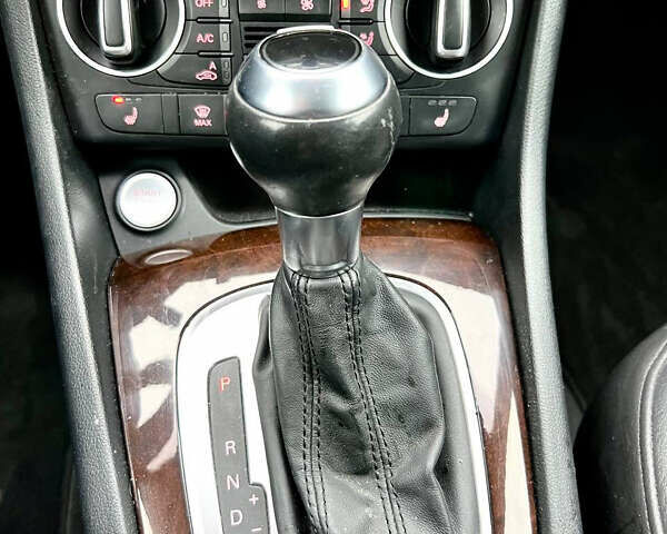 Белый Ауди Ку3, объемом двигателя 1.98 л и пробегом 123 тыс. км за 14000 $, фото 24 на Automoto.ua