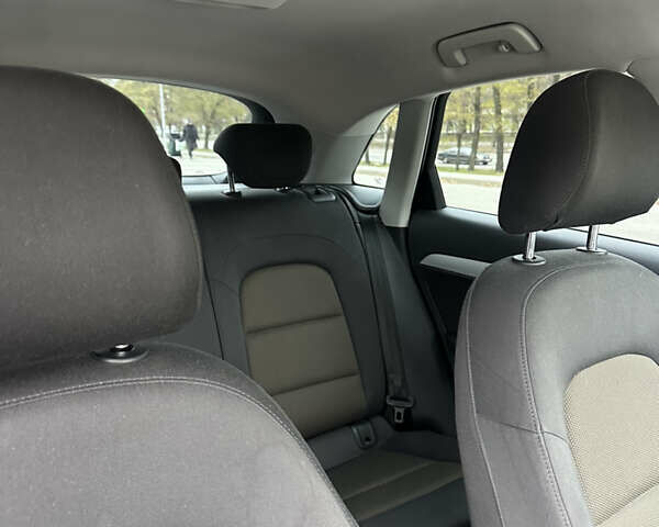 Белый Ауди Ку3, объемом двигателя 1.97 л и пробегом 166 тыс. км за 18499 $, фото 18 на Automoto.ua