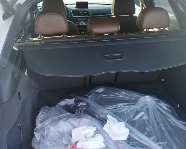 Білий Ауді Ку3, об'ємом двигуна 2 л та пробігом 173 тис. км за 9600 $, фото 7 на Automoto.ua