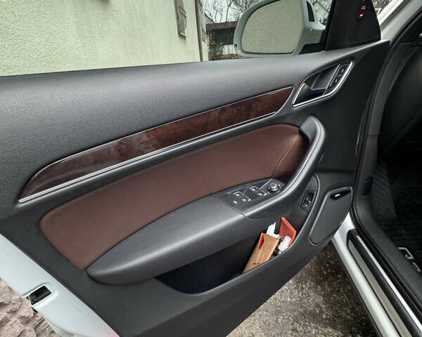 Белый Ауди Ку3, объемом двигателя 1.98 л и пробегом 127 тыс. км за 16500 $, фото 23 на Automoto.ua