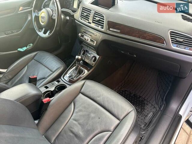 Білий Ауді Ку3, об'ємом двигуна 1.98 л та пробігом 147 тис. км за 16300 $, фото 12 на Automoto.ua