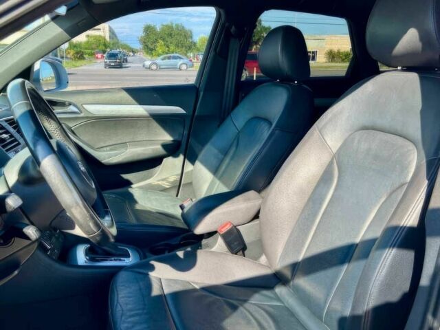 Білий Ауді Ку3, об'ємом двигуна 2 л та пробігом 75 тис. км за 7100 $, фото 8 на Automoto.ua