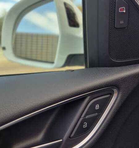 Белый Ауди Ку3, объемом двигателя 2 л и пробегом 279 тыс. км за 15900 $, фото 40 на Automoto.ua