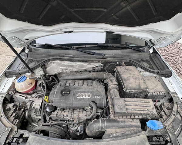 Белый Ауди Ку3, объемом двигателя 1.98 л и пробегом 127 тыс. км за 16500 $, фото 8 на Automoto.ua