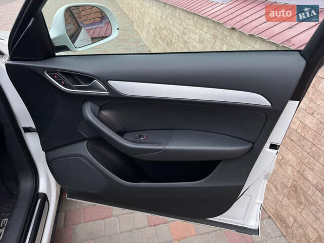 Белый Ауди Ку3, объемом двигателя 2 л и пробегом 80 тыс. км за 19990 $, фото 29 на Automoto.ua