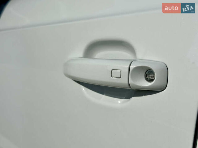 Белый Ауди Ку3, объемом двигателя 1.98 л и пробегом 188 тыс. км за 15999 $, фото 19 на Automoto.ua