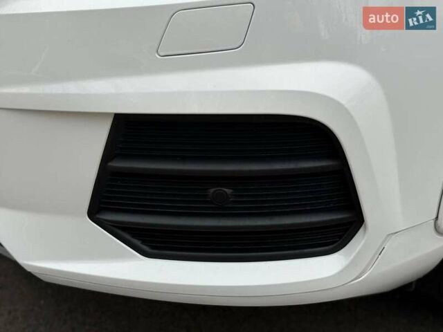 Білий Ауді Ку3, об'ємом двигуна 1.98 л та пробігом 137 тис. км за 18700 $, фото 11 на Automoto.ua