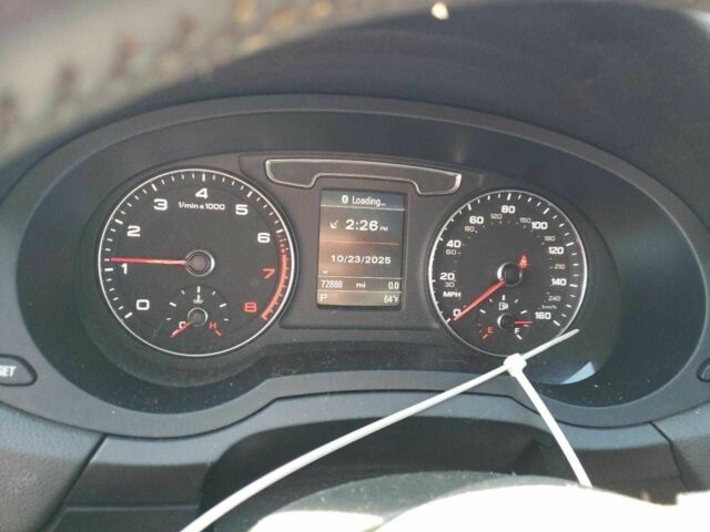 Белый Ауди Ку3, объемом двигателя 2 л и пробегом 72 тыс. км за 3000 $, фото 8 на Automoto.ua