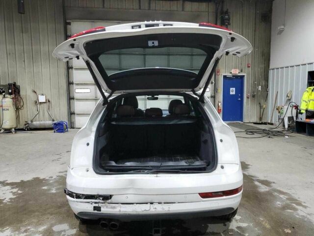 Білий Ауді Ку3, об'ємом двигуна 2 л та пробігом 30 тис. км за 2800 $, фото 5 на Automoto.ua